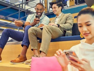 Dubai International Financial Centre Fintech | Group Entrepreneurs attending an event